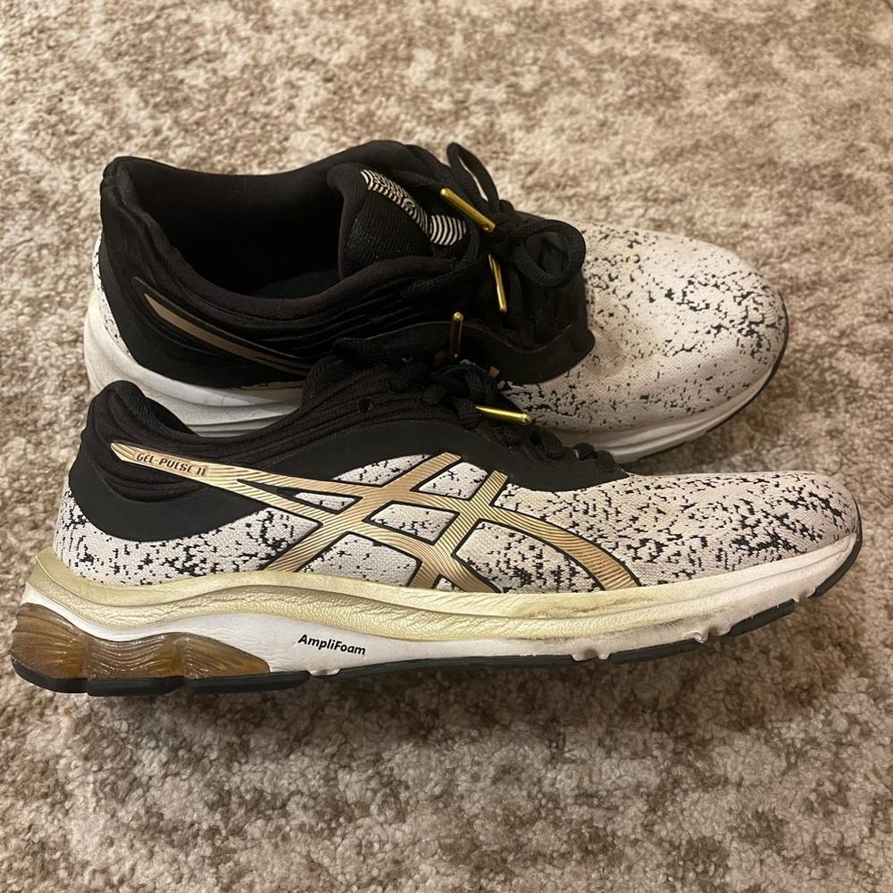 ASICS Tennis Shoes